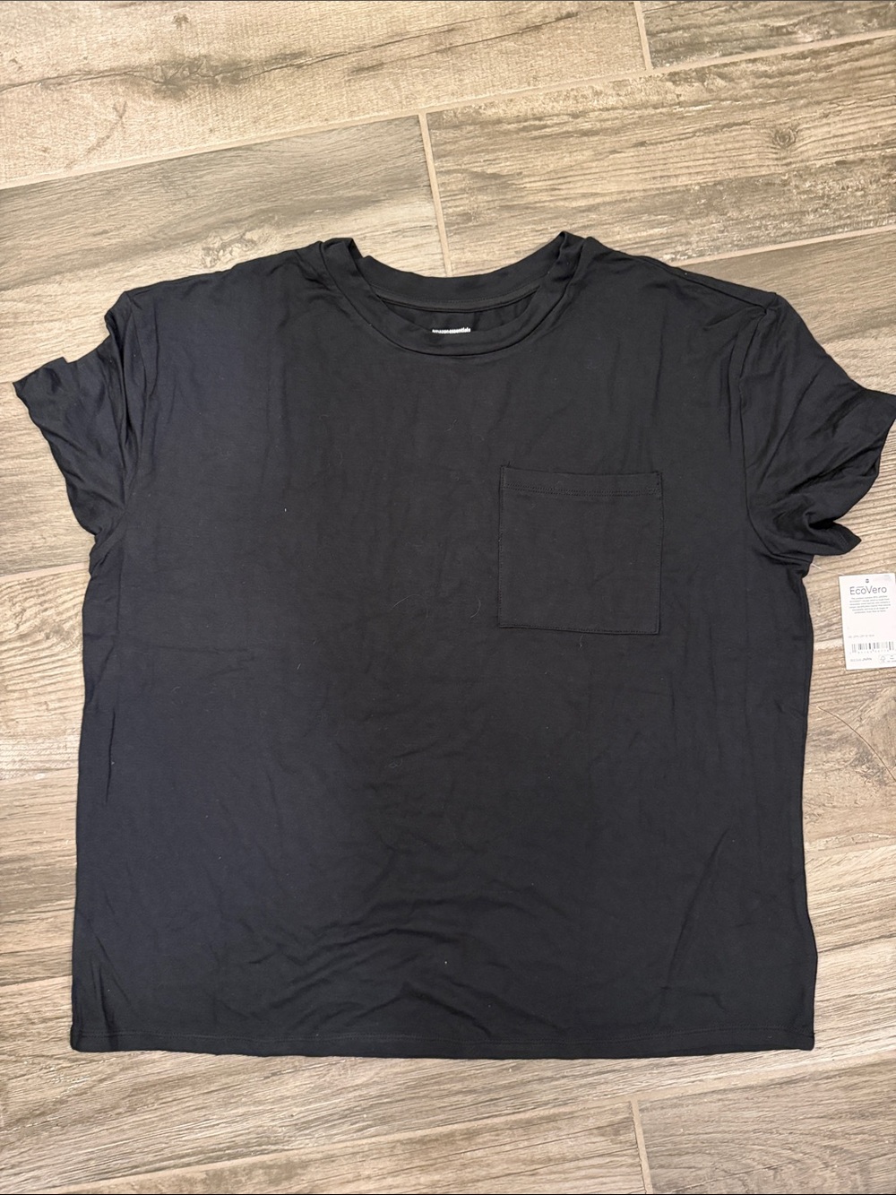 Amazon Basics Classic Black Pocket Crewneck T-Shirt - women